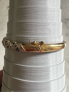 Vintage Gold plated Blue & Clear Pave Rhinestone Hinged Bangle Bracelet 6.5”